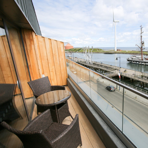 The sea view from balcony at Commissioners Quay inn